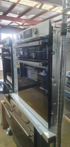 Westinghouse 60cm Electric Oven Separate Grill RRP$1729.00 WE DO $999.63016060057729112