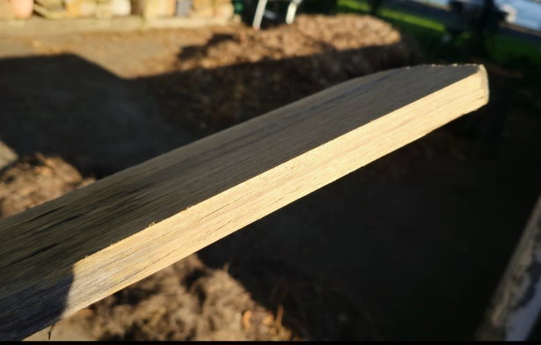 RARE SIX INCH (150mm) HARDWOOD PALINGS63440221902339111