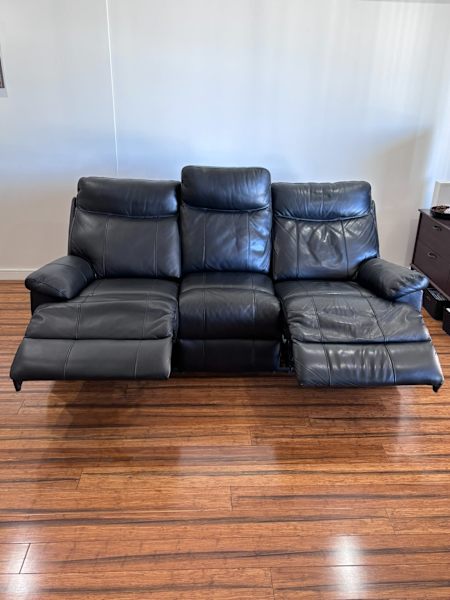 3-Seater Black Leather Electric Recliner Sofa62863412780673111
