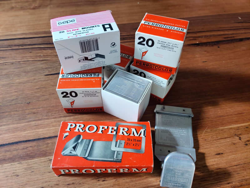 medium format slide mounts