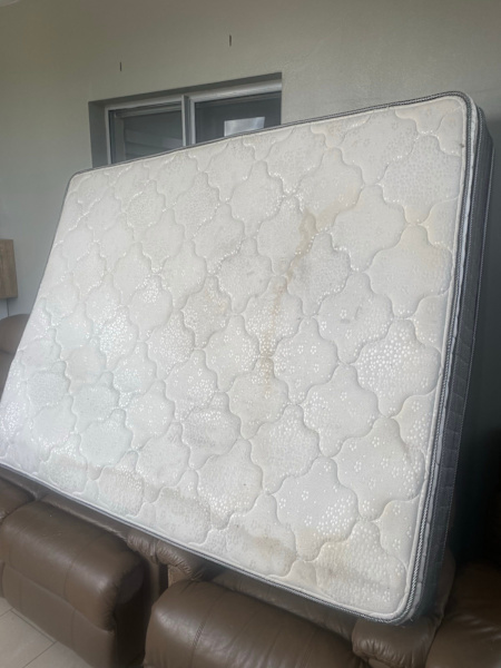 1 triple seater sofa and 2 single seater and queen size mattress62863383790594112