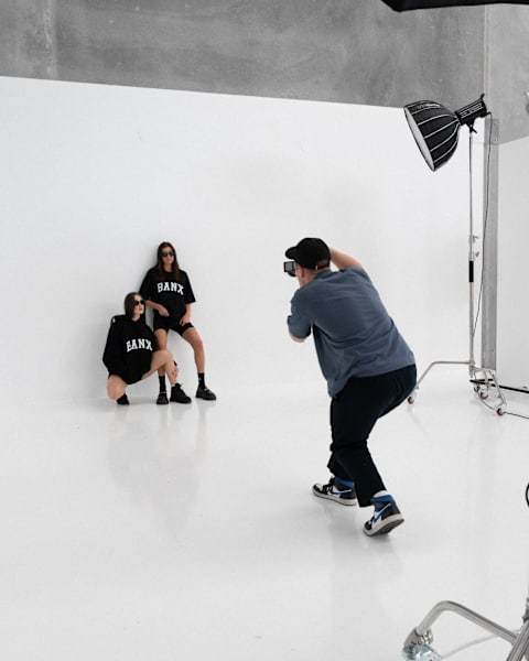 Indepentent Premium Content / Photo Studio (Northern Suburb)63007320572929111