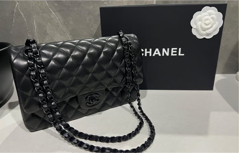 Chanel Valentine Caviar Limited Edition Heart Charm Flap Bag  Navy Bl   Chanel Vuitton