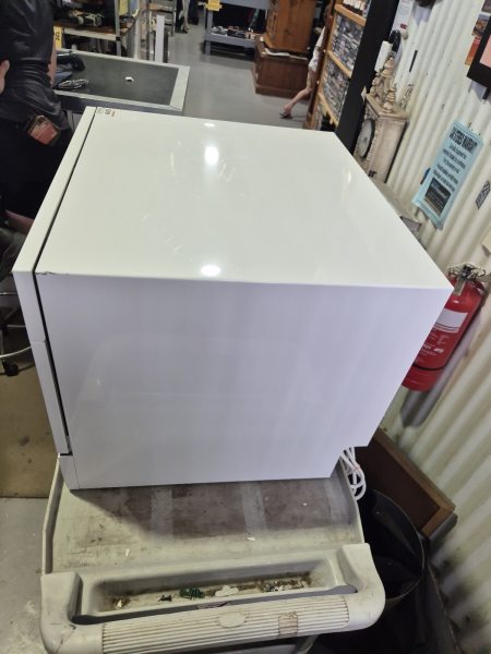 TECO 6 PLACE FREE STANDING BENCHTOP DISHWASHER

STANDING BENCHTOP-TDW063019080997633111