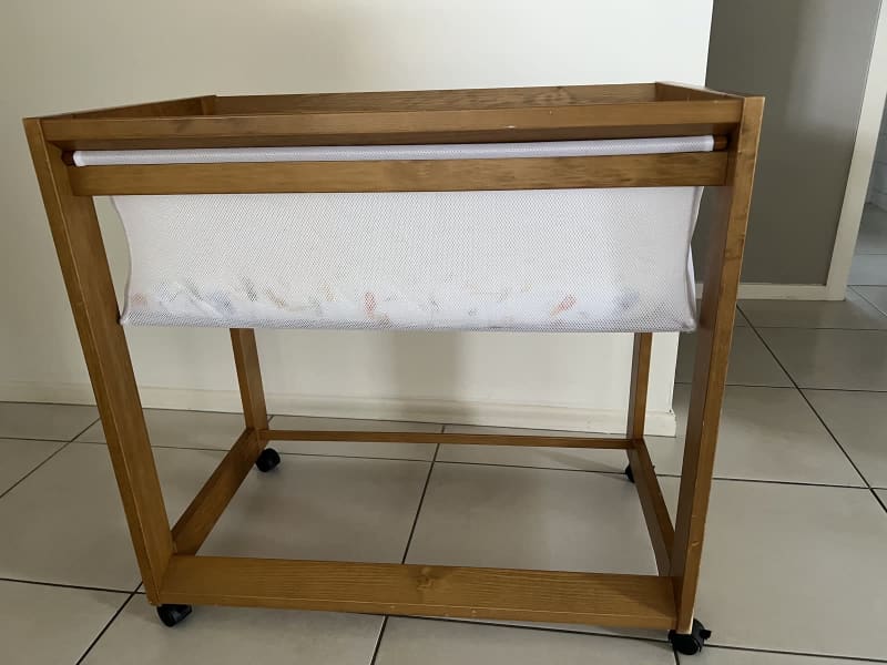 Boori 2024 bassinet mesh