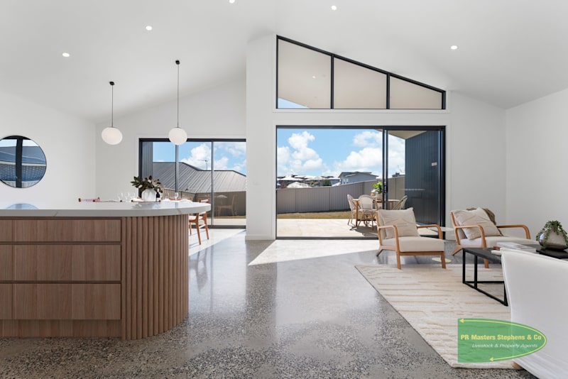 Marsden Estate - Stylish and New62931712348545111