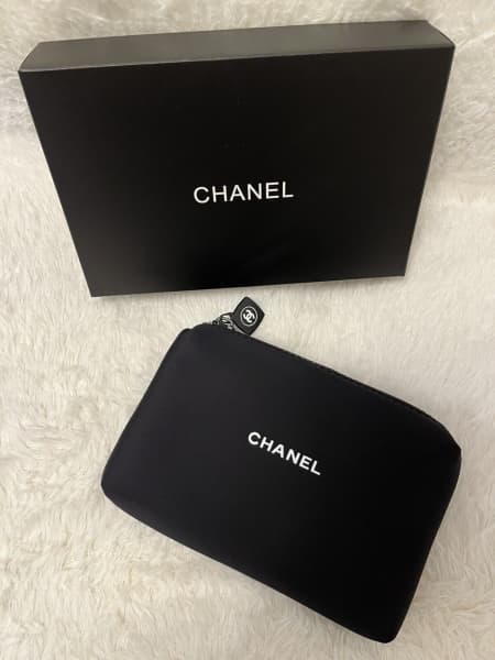Chanel Makeup Cosmetic Neoprene Black Bag Beauty VIP