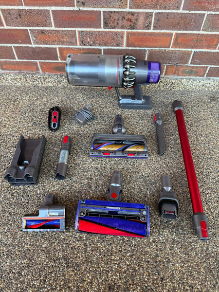 Dyson V11 Outsize excellent&powerful suction-top range of Dyson-fully 63612126145665112