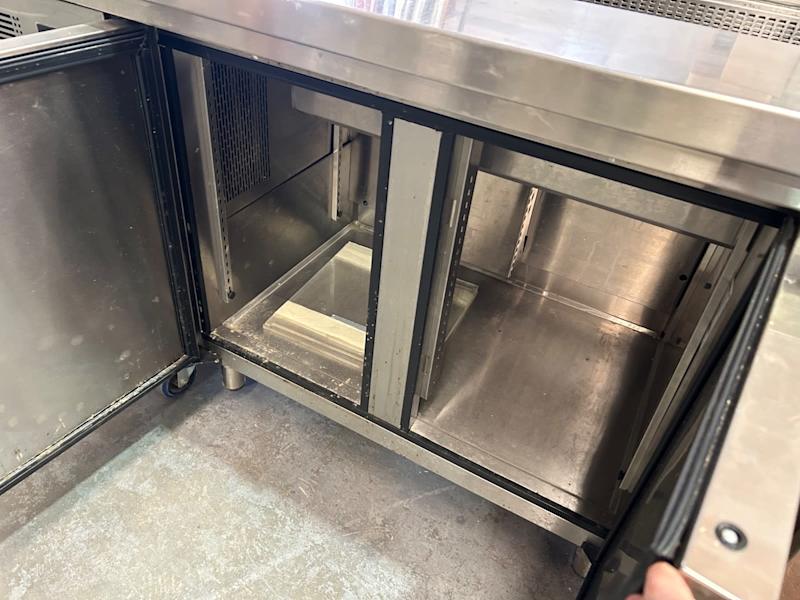 Commercial fridge counter assembly Melb SE63016061994113111