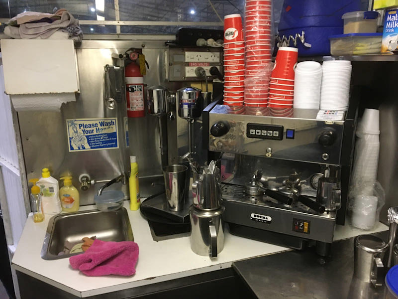 Coffee and pancakes trailer business63438875952130112