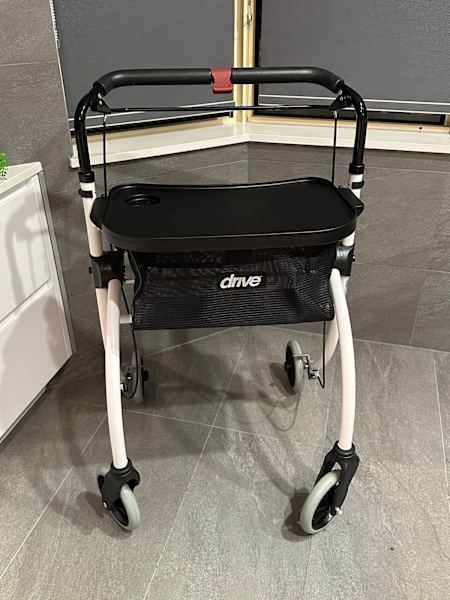 AS NEW Roomba Rollator with Tabletop & Basket628633721571861117