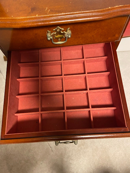 Versatile Jewellery Cabinet62863379086466111