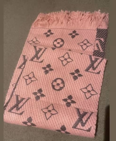 Louis Vuitton Logomania Shine Scarf - Fine D3sign