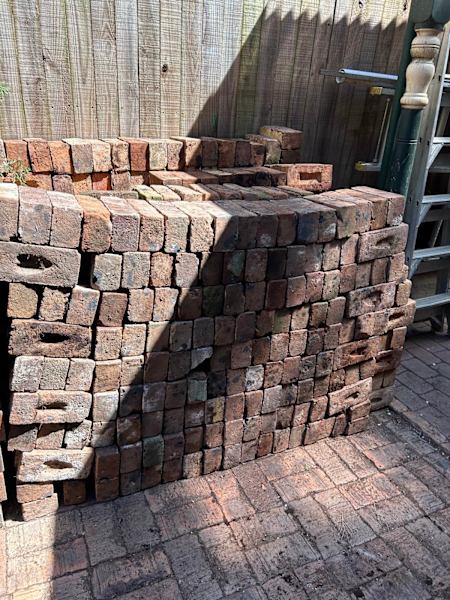 600 Sandstock bricks63010590188675111