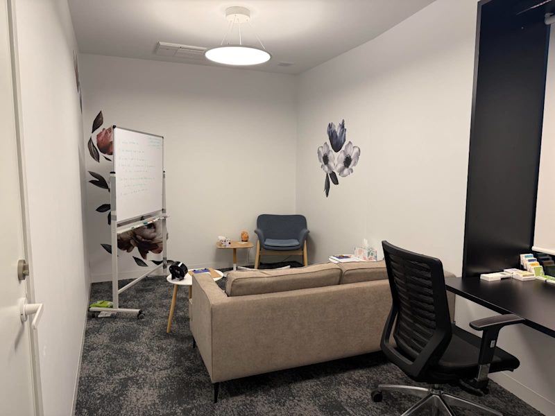 Modern Consulting 15 sqm Room for Lease in Mornington62995403320833114