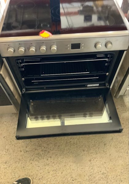 Euromaid oven cooker63021731089410113