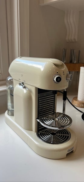 Nespresso Coffee Machine- retro style63021732974209112