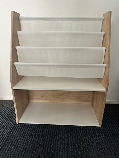 Kids wooden book shelf628634089863711112