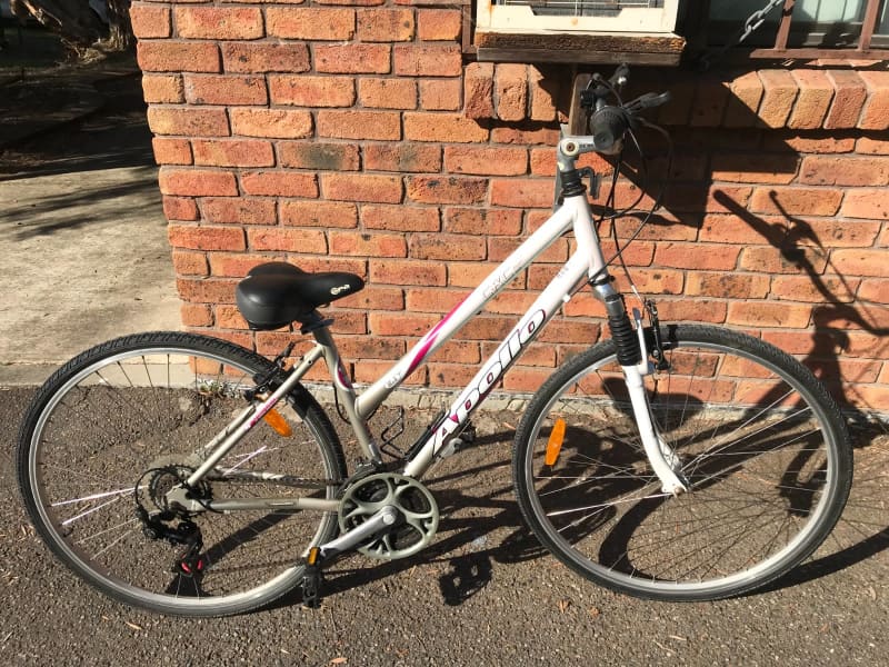 28 inch women's beach cruiser