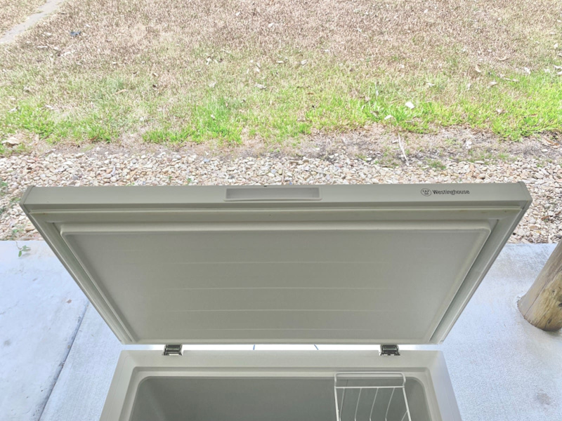 Westinghouse White Chest Freezer63443375947138111