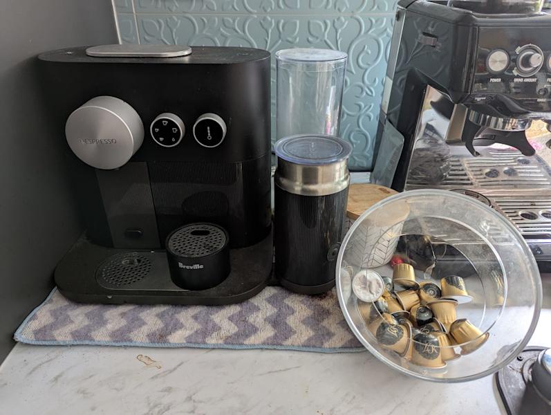Breville Nespresso Expert&Milk Black63018620366081111