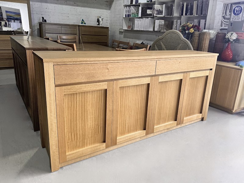 BU44 - Tasmanian Oak Sideboard628633817511711121