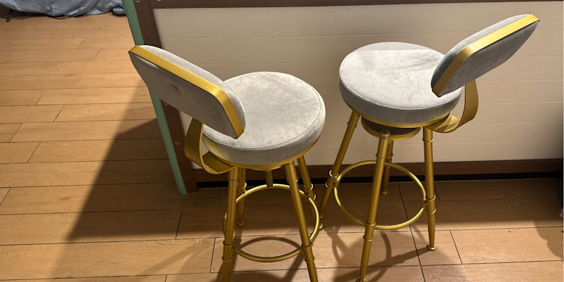 Bar chair still in decent condition used628634130717471123