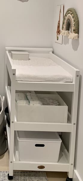 Change table best sale with drawers gumtree