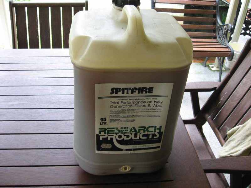 25 Litre Container Research Products Spitfire Carpet Cleaner630190798144021128