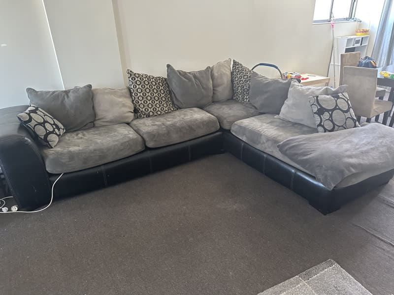 Grey L Shaped Sofa Gumtree Baci Living Room
