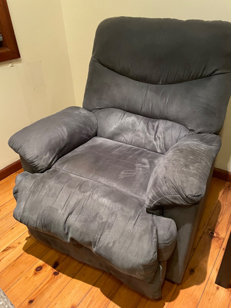 Lazy boy chair62863381320193111
