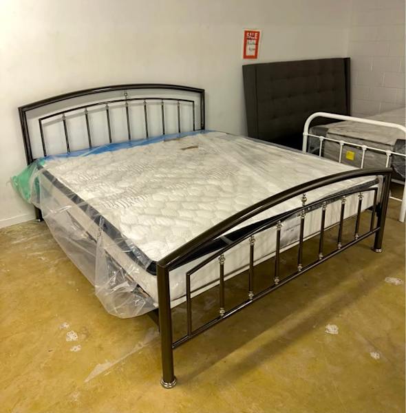Metalica King Bed629296692720661123