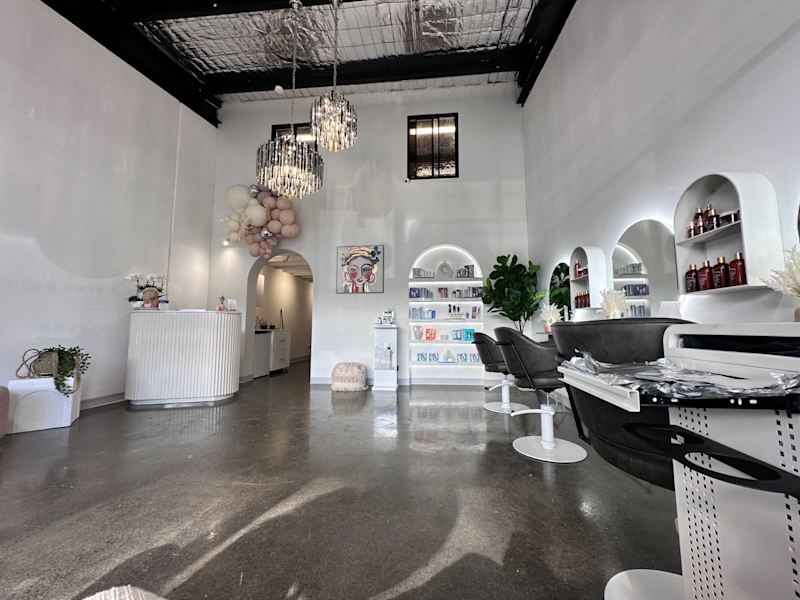 Beauty clinic /Hair Salon Kincumber in62882739904514111
