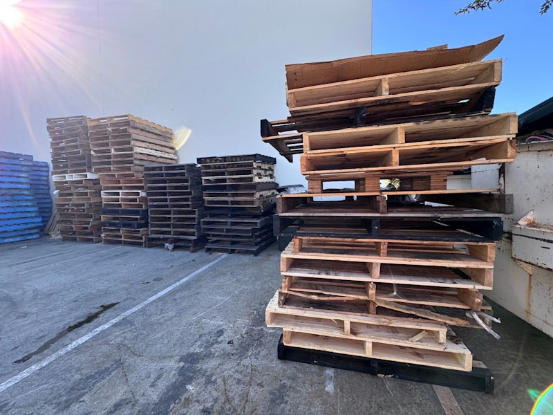 Pallets for free630111747805451112