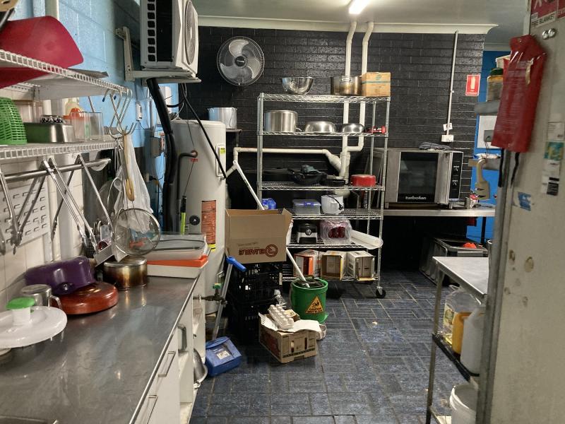 Freehold Shop For Sale62882739960835113