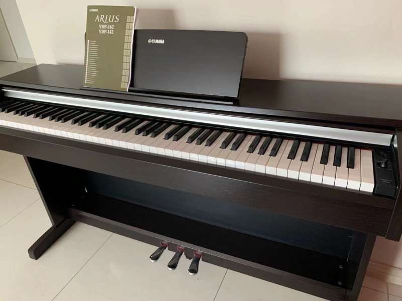 used yamaha arius digital piano