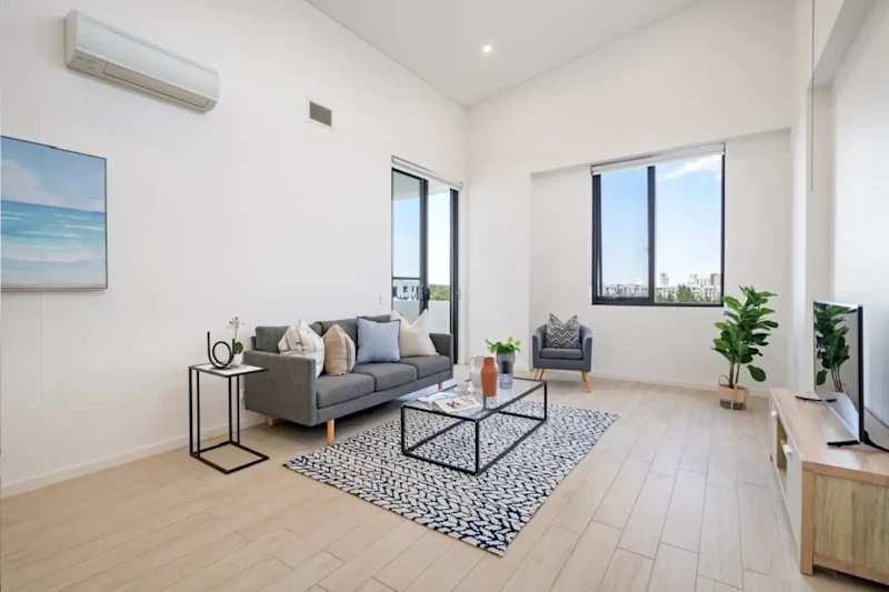 Two bedroom apartment with high ceiling and two car spaces63007636968834111