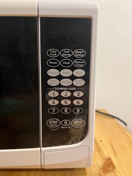 18L White Microwave63016908530689113