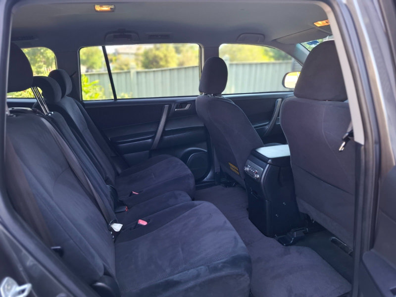 🚗 FOR SALE: 2008 Toyota Kluger Wagon – 7 Seats – Excellent Condition!62934698560642113