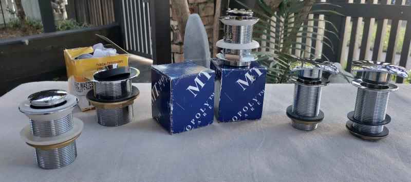 Plumbing - Sink plug & waste63011991212034116