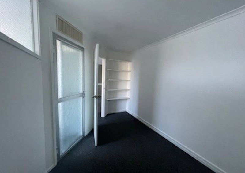 Shared Office Space62995620499330114