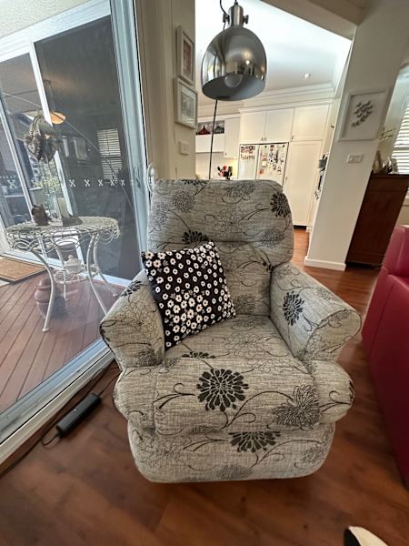 Electric recliner / lift chair - Grey/Black Floral Fabric - $400 ono62863369866370112
