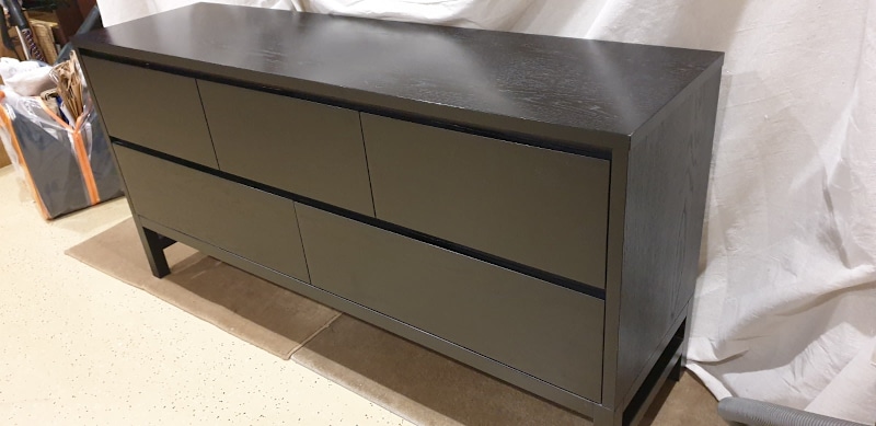 Timber Dresser with 5 drawers62864724424835113