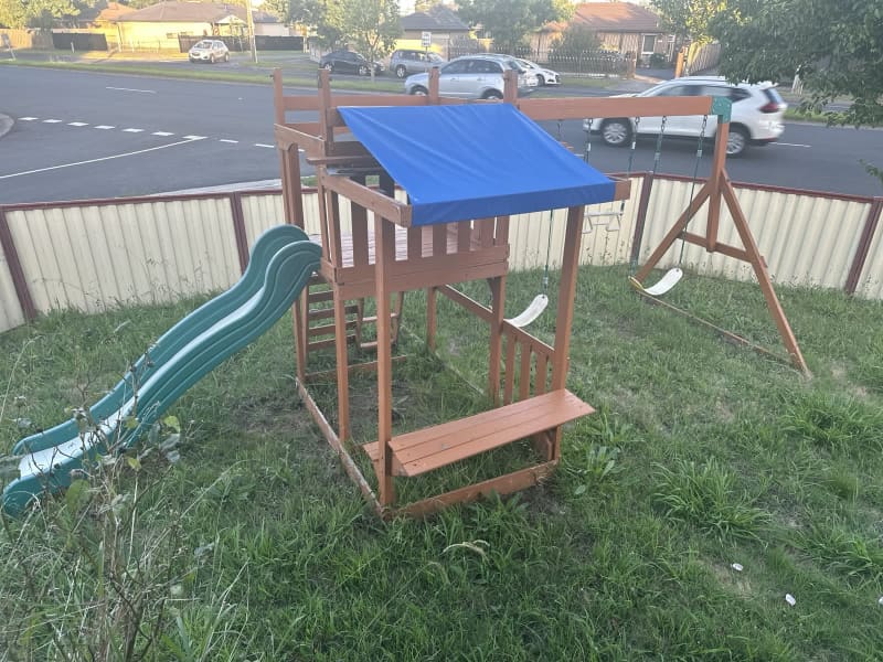 Outdoor play best sale equipment gumtree