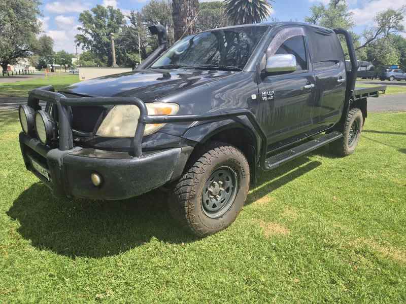 2005 TOYOTA HILUX SR5 (4x4) 5 SP MANUAL DUAL CAB P/UP62882732662913111