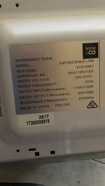 Microwave in good cond and clean63013348674306112