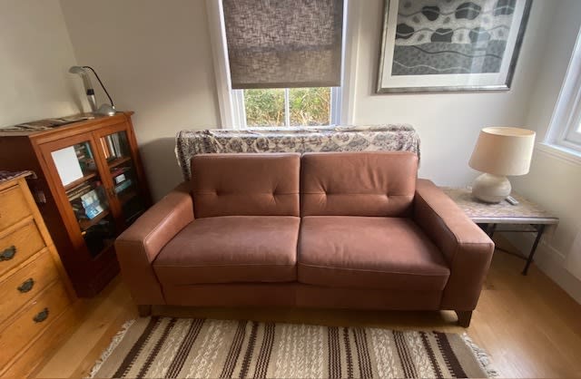 sofa couch Natuzzi in excellent condition62863384914178112