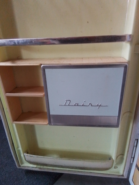 Kelvinater fridge 1950s approx63021730893571113