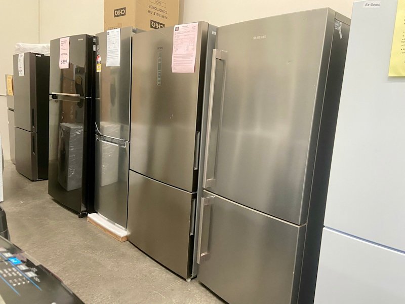  X Demo Units clearance:minor or never used/fridges,Washers,Dryers 63015177361027113