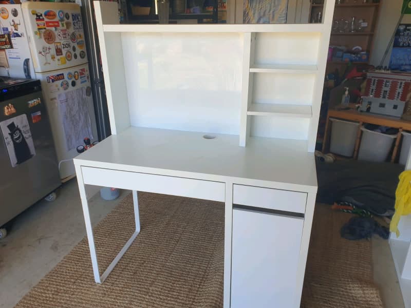 micke desk used